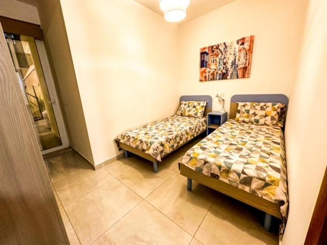Sliema Jacuzzi Flat Διαμέρισμα Εξωτερικό φωτογραφία